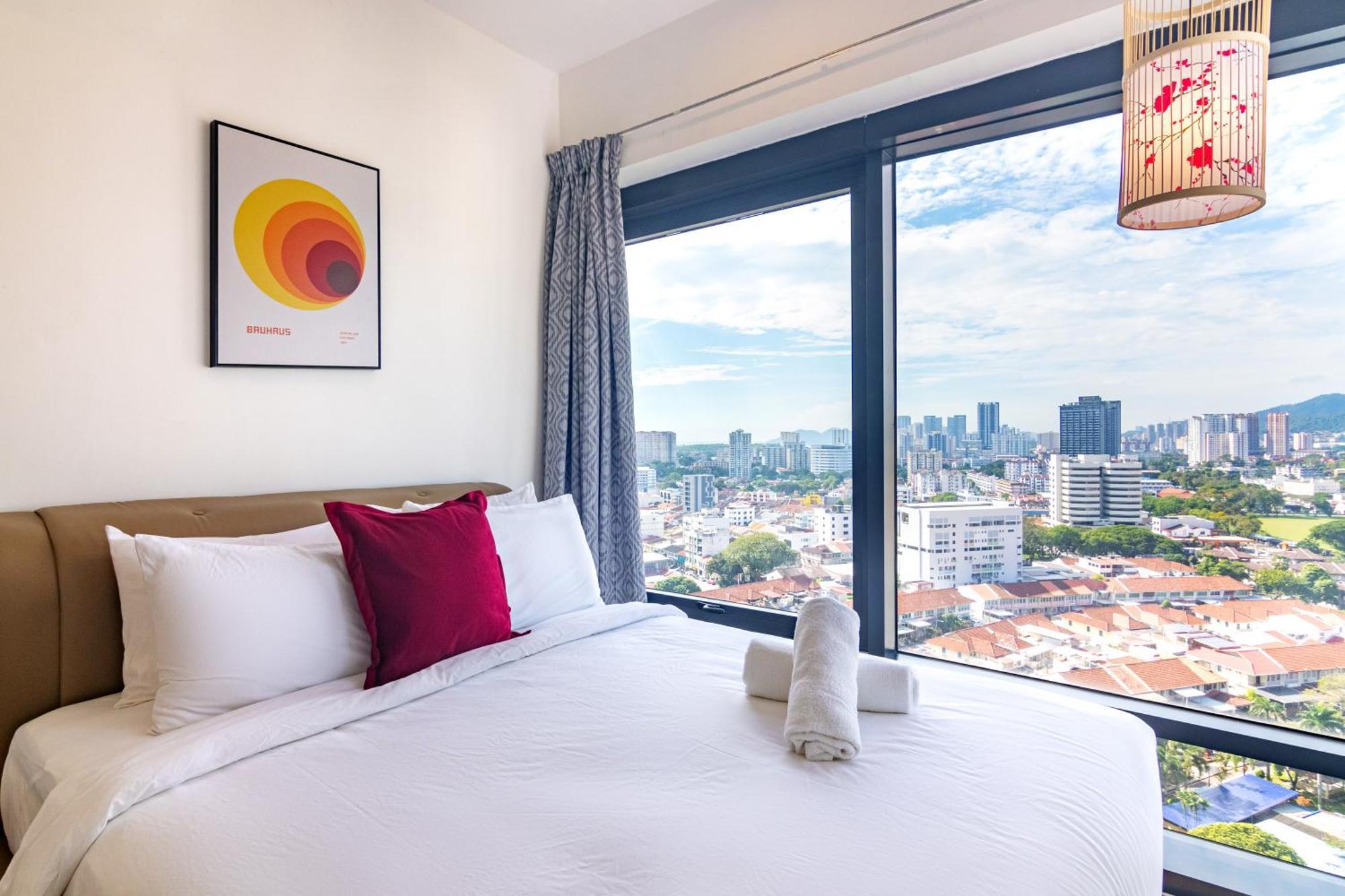 ❈ Tropicana 218 By Alv Suites ❈ George Town Bagian luar foto